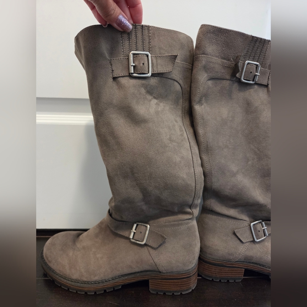 Stylish Fall Women's Tan Boots